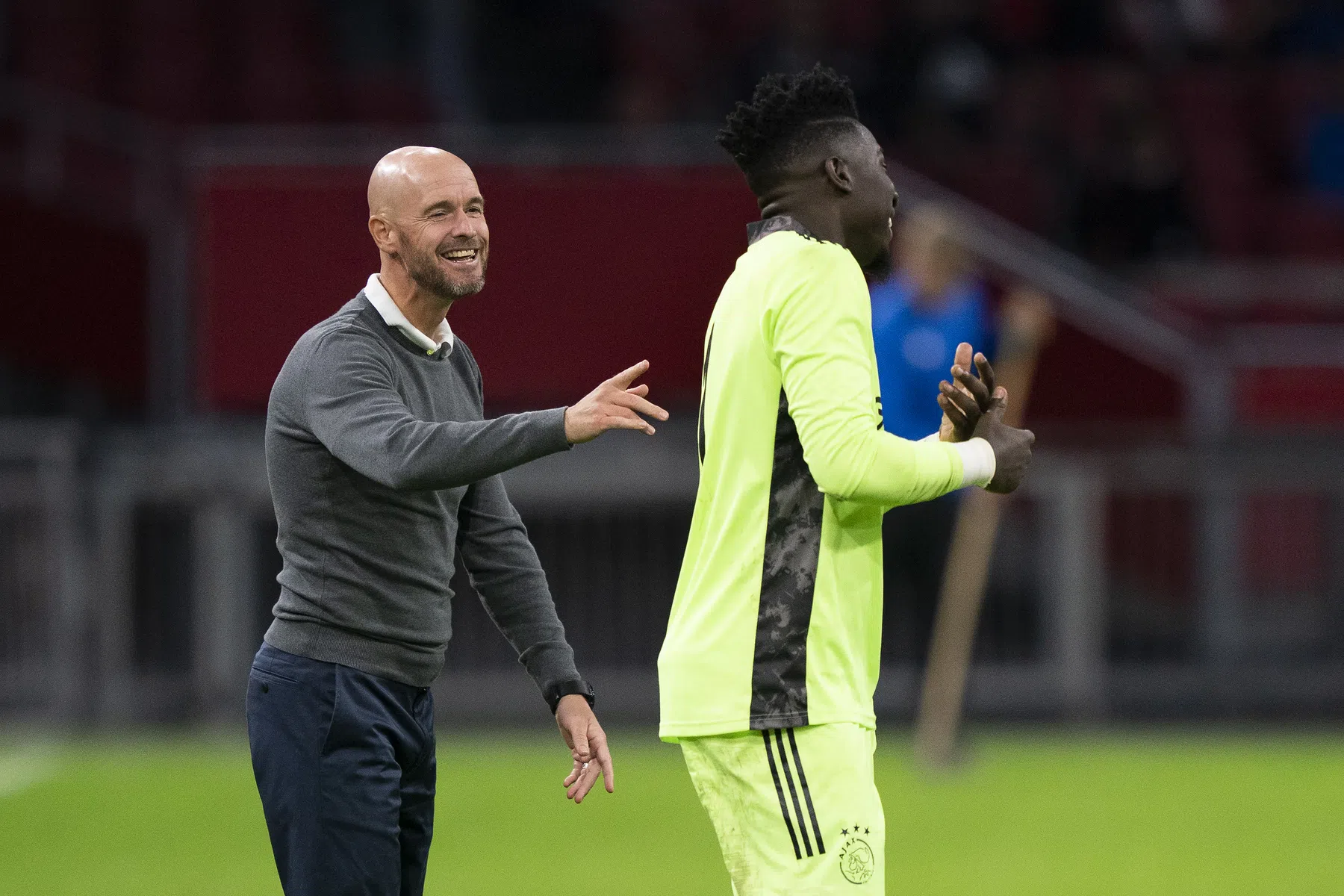 Ten Hag: 'Wij hopen nog steeds eruit te komen met Onana'