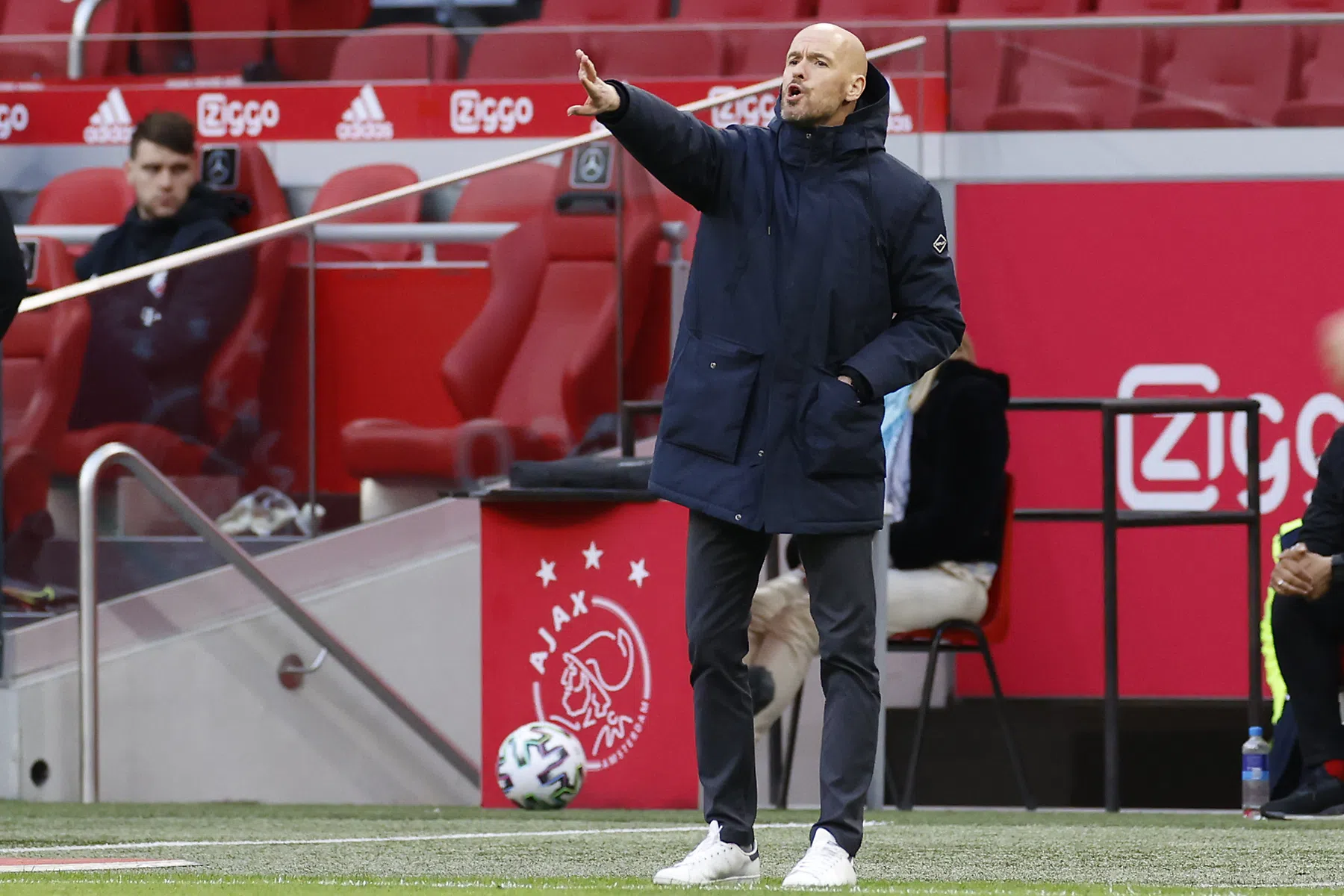 Ten Hag geniet van hoe fit Ajax zijn tegenstanders teleur blijft stellen