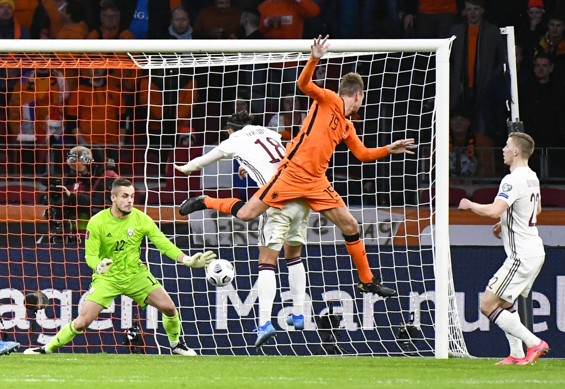 Is Luuk de Jong de Giroud van Oranje?