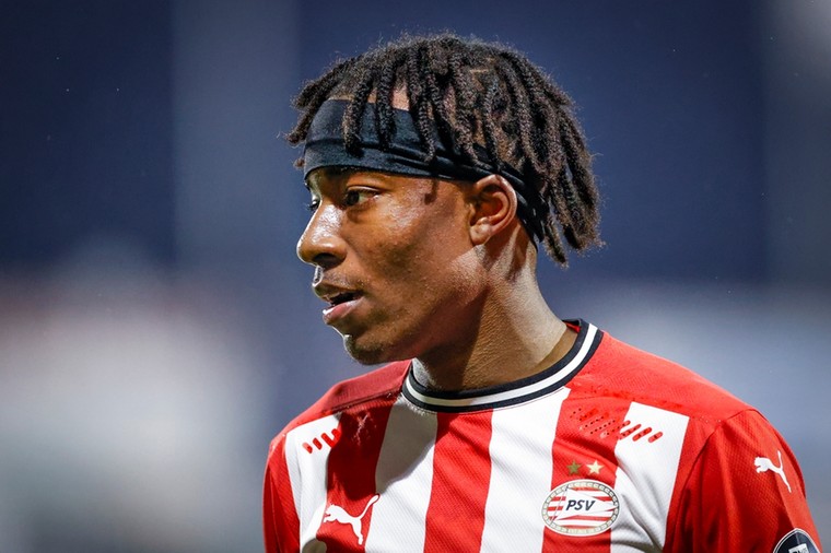 Europese top aast op Madueke