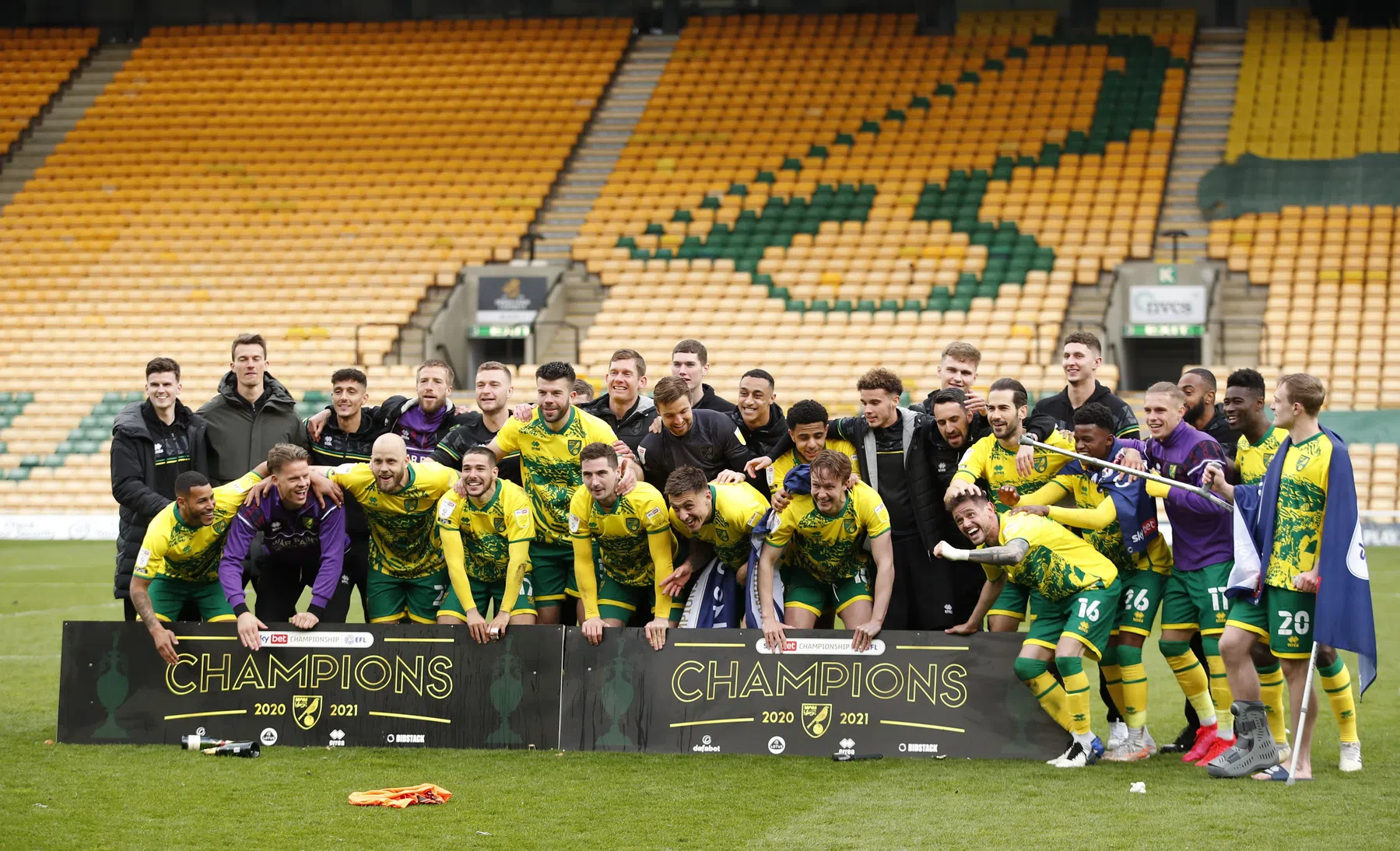 Norwich bekroont topseizoen met Championship-titel