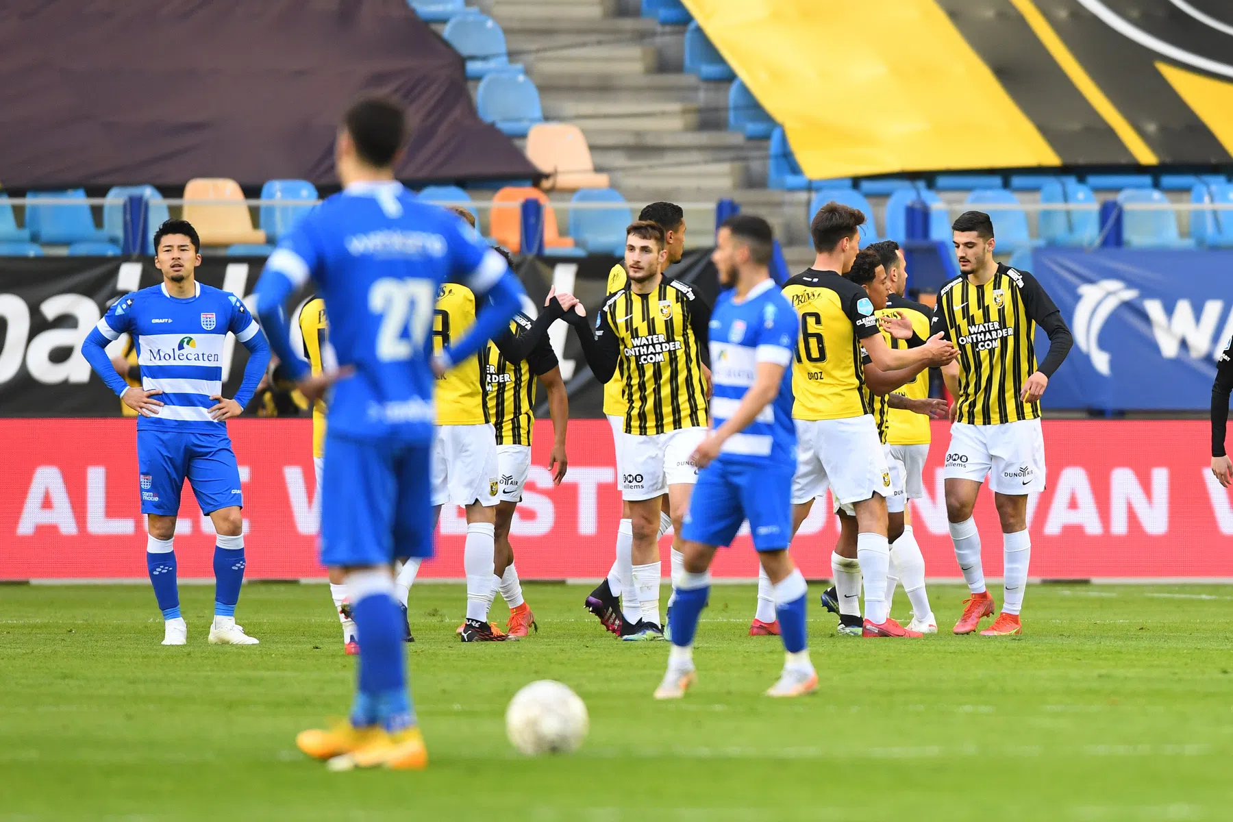 Verrassende matchwinner behoedt Vitesse voor dure uitglijder