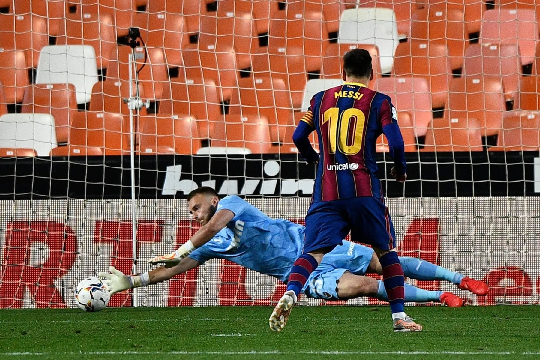 Cillessen klaar voor seizoenslot en EK na 'geïnspireerd' optreden tegen Barça