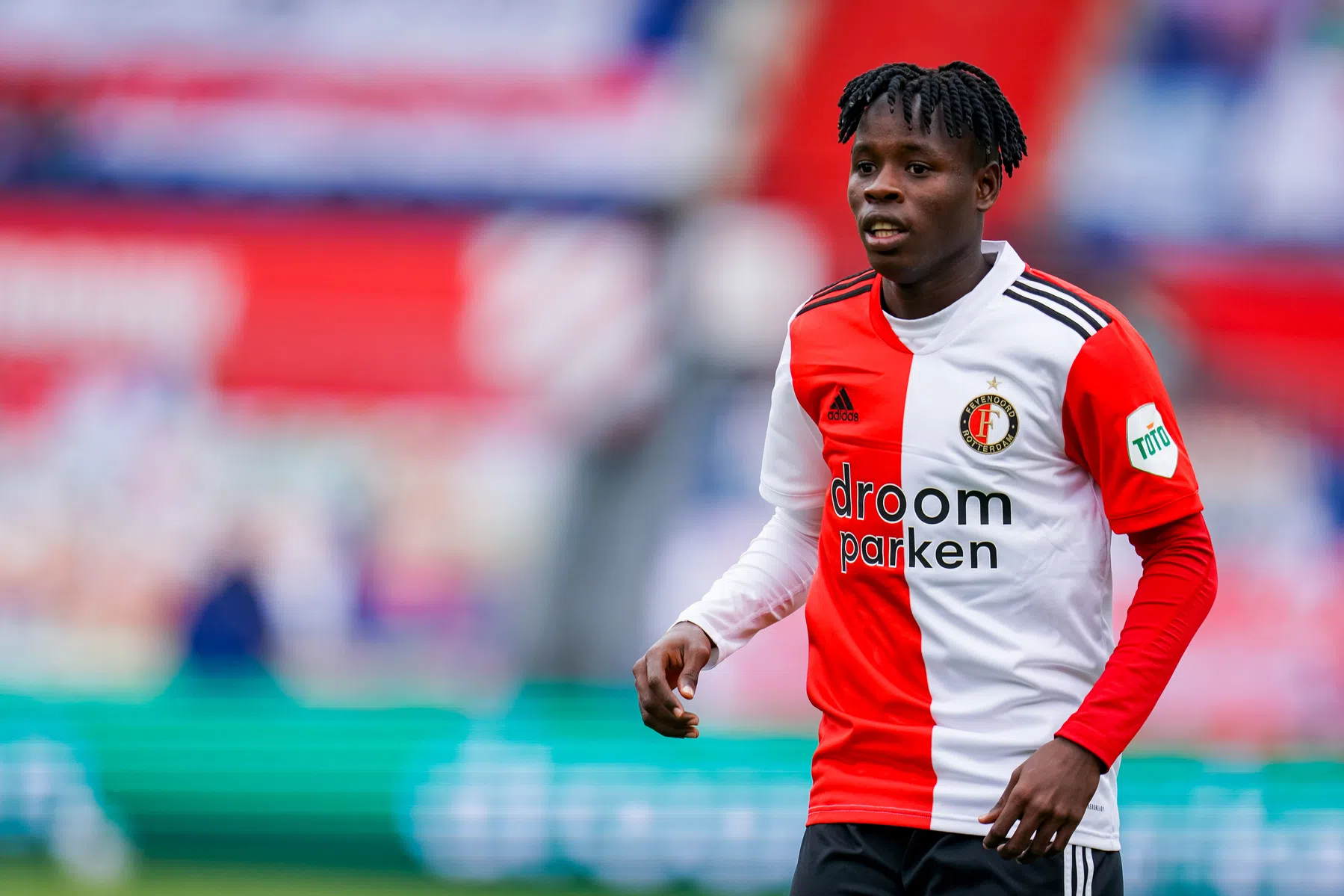 Knieoperatie maakt einde aan seizoen Feyenoord-talent