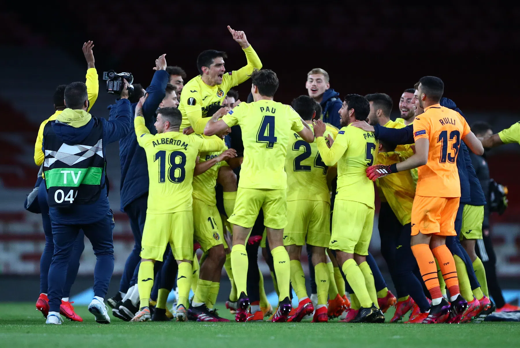 Groot feest bij Villarreal na historische prestatie: 'Dit zijn tranen van emotie'