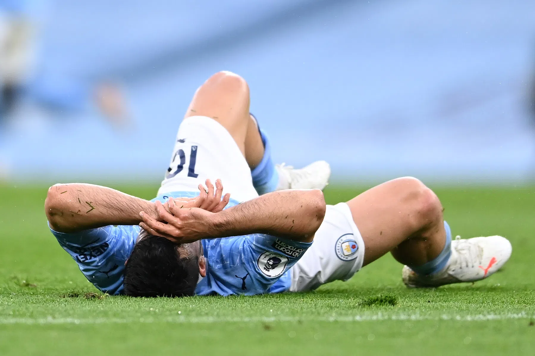 Guardiola spaart Agüero na beschamend penaltymoment, Argentijn door het stof