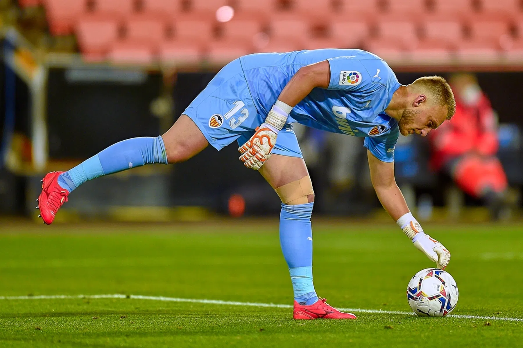 Cillessen blijft ijskoud op de verraderlijke vulkaan die Valencia heet