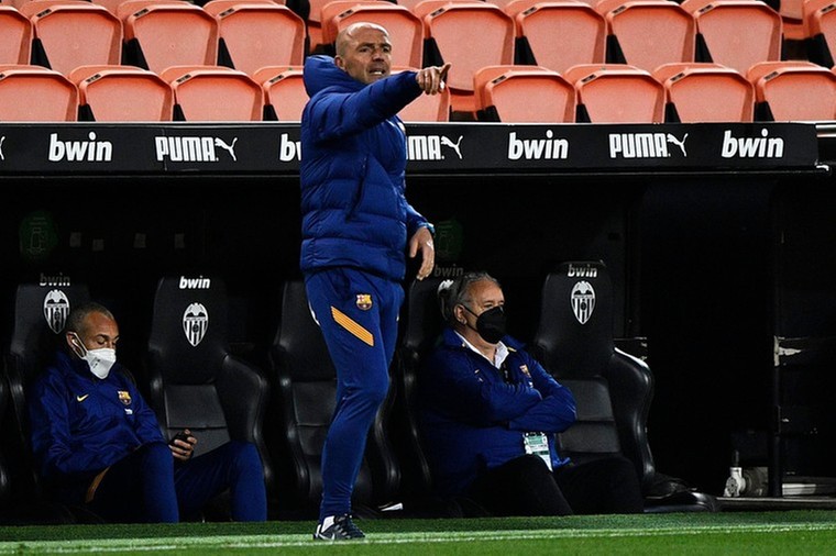 Schreuder houdt vertrouwen: 'Barça nog in de titelrace'