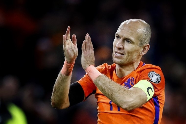 De Boer kan Robben bellen: 'Dan kom ik'