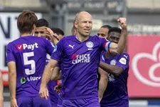 Thumbnail for article: Speler van de Week: zelfs op kunstgras geniet voorbeeld Robben volop