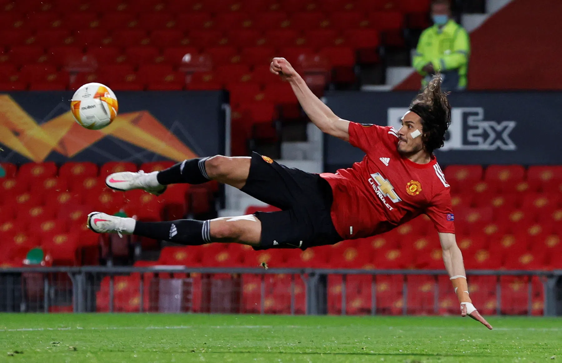 Cavani begint aan nieuw hoofdstuk bij Man Utd