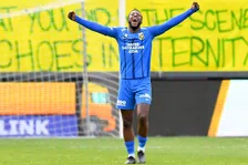 Thumbnail for article: Bazoer zet deur voor vertrek bij Vitesse open: wie pikt hem op?