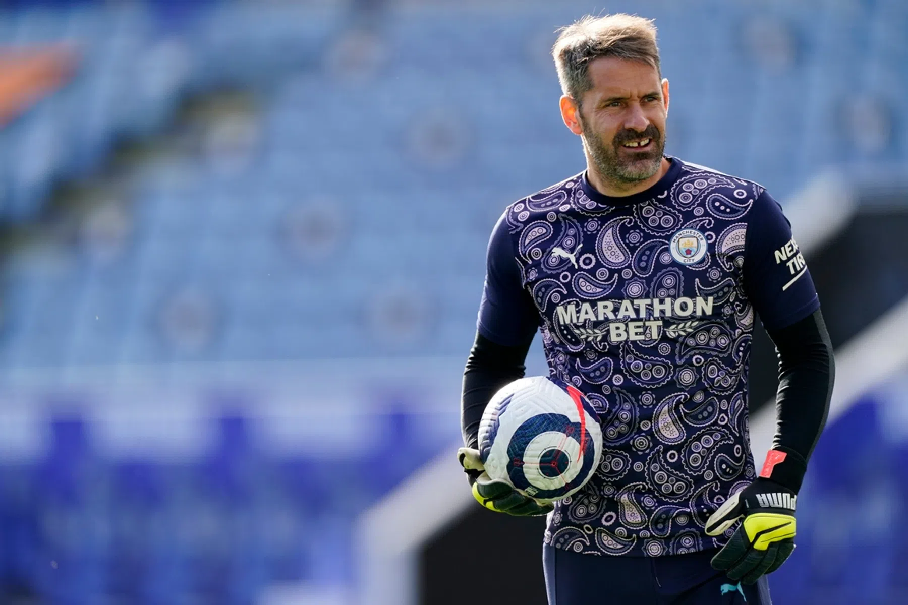 Surprise voor City-feestje: 35-jarige doelman speelt eerste PL-duel in 3.645 dagen