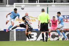 Thumbnail for article: Torres steelt show met Zlataneske goal en hattrick in spektakelfeest City