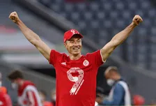 Thumbnail for article: Lewandowski evenaart legendarisch record Der Bomber, Flekken voorkomt meer