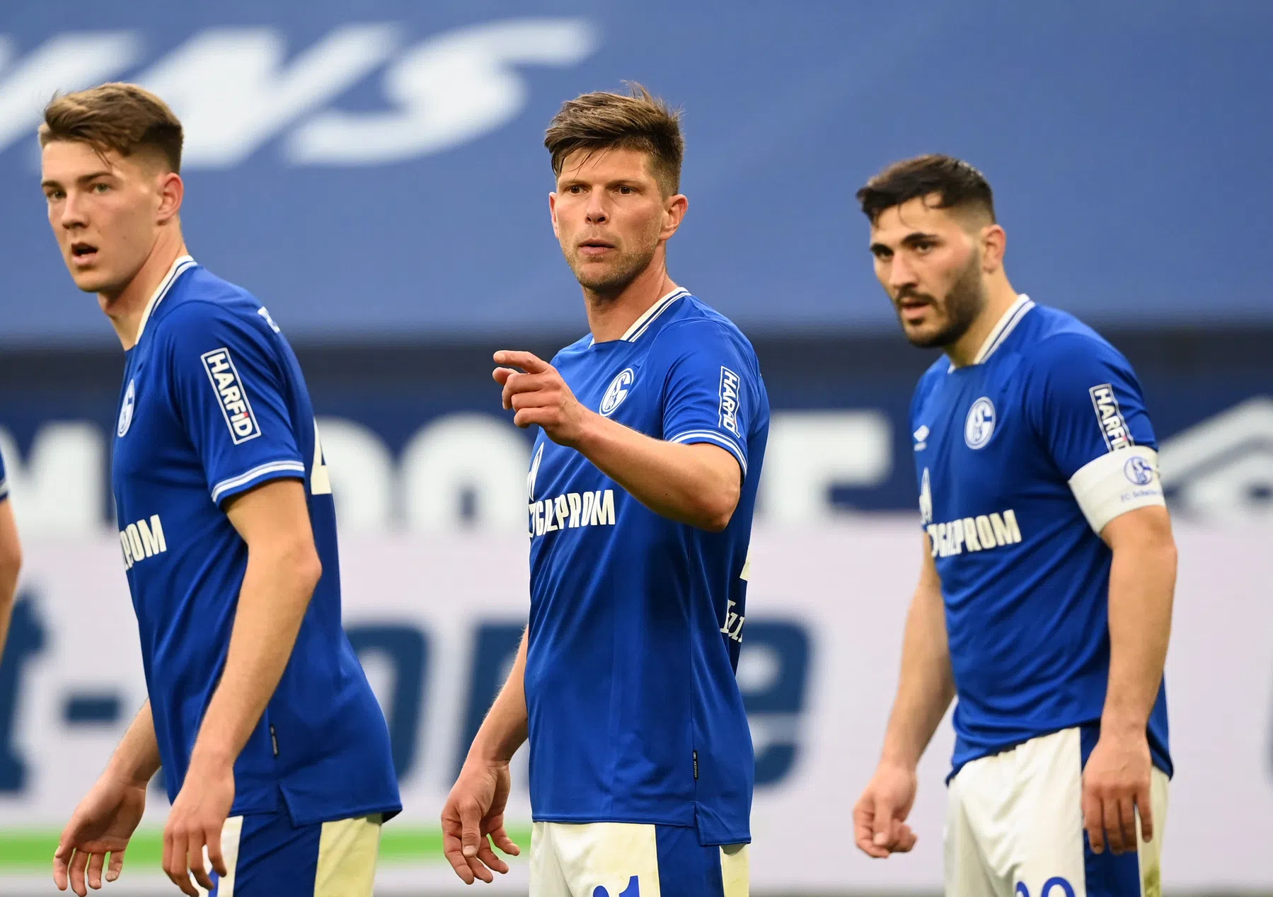 Huntelaar schittert nog eens bij opleving Schalke