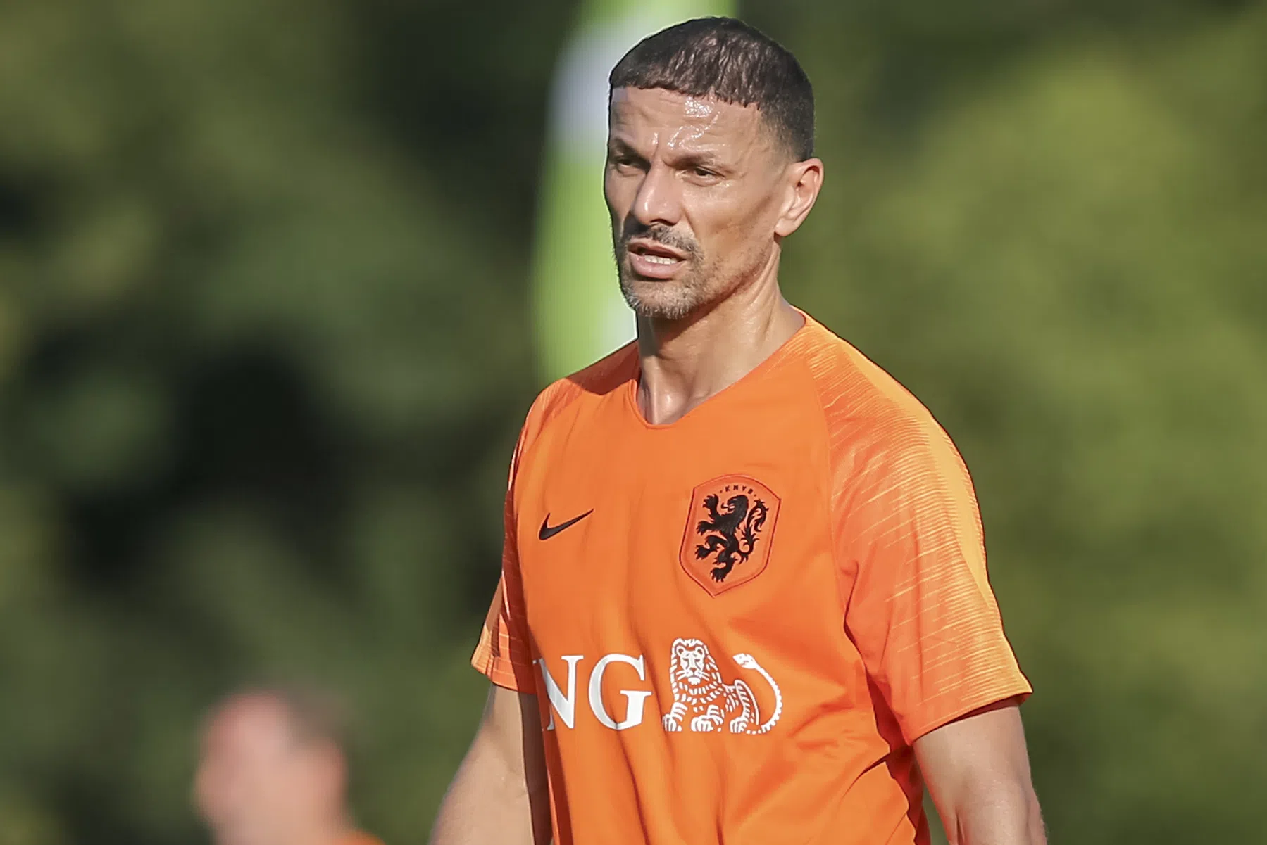 Voormalig Oranje-internationals Boulahrouz en Vlaar aan de slag bij AZ-jeugd