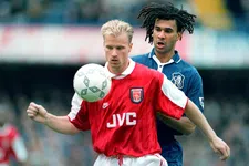Thumbnail for article: Bergkamp vereerd door plek in Hall of Fame van de Premier League