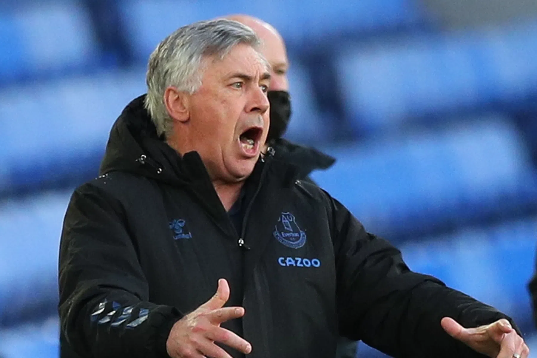 Boze Ancelotti haalt ongewoon hard uit: 'Dan vraag ik ze te vertrekken'
