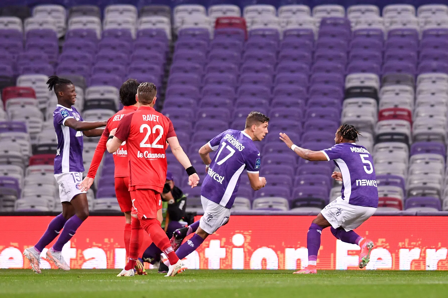 Spierings en Van den Boomen nog één duel van ultieme doel verwijderd