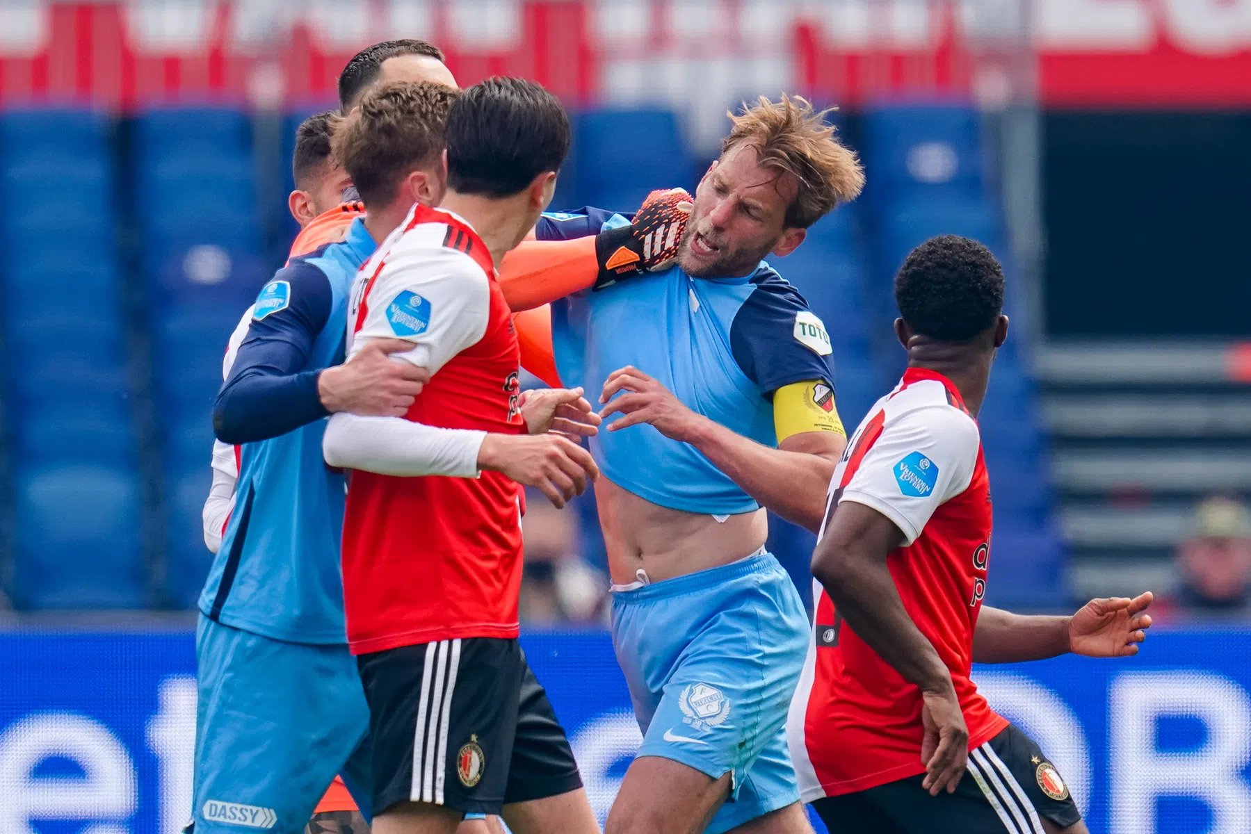 Janssen verklaart woede-uitbarsting tijdens slotfase Feyenoord-Utrecht