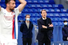 Thumbnail for article: Moddergooien 2.0 in Lyon: vertrekkende coach spuwt gal over Juninho