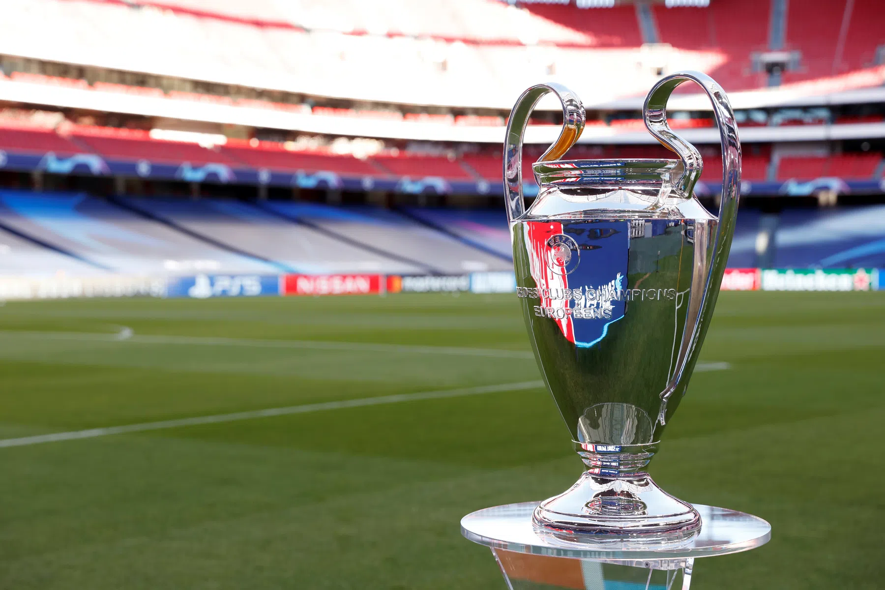Verdeelsleutel 2021-24: UEFA creëert Super League
