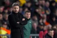 Thumbnail for article: VfL Wolfsburg geeft Van Bommel kans op eerherstel