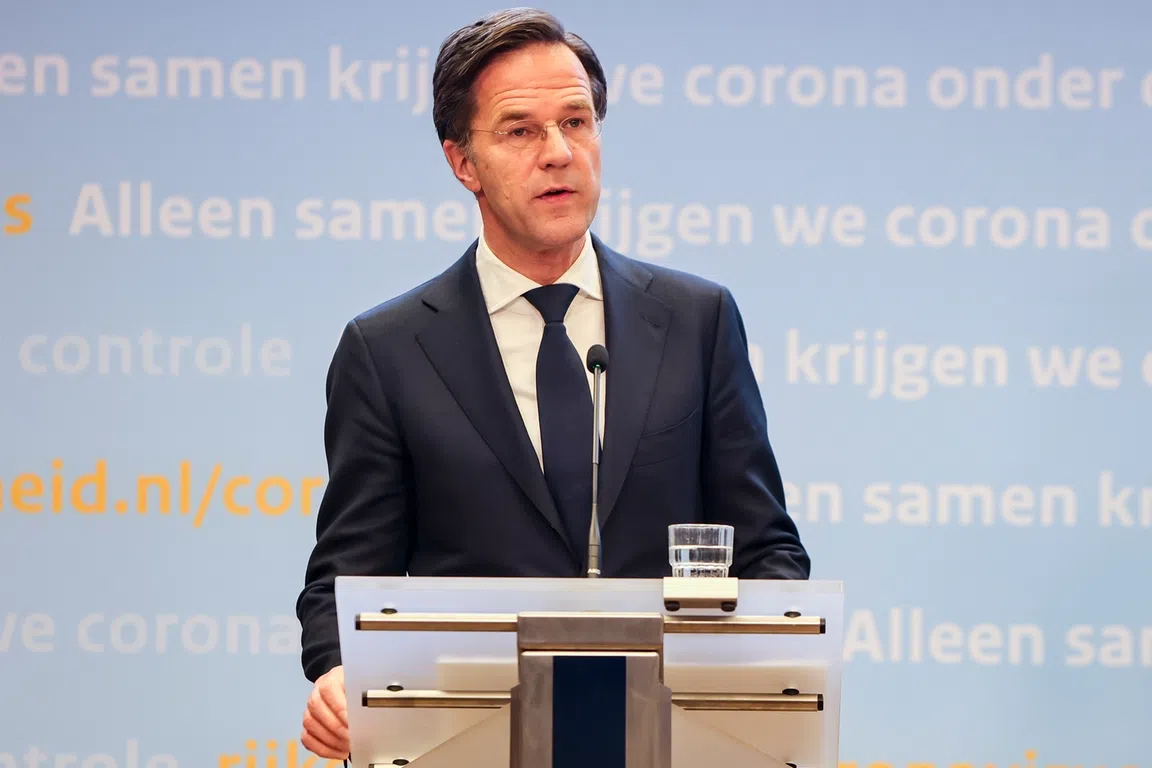 Rutte doet oproep aan voetballiefhebbers bij EK: 'Help nou even mee'