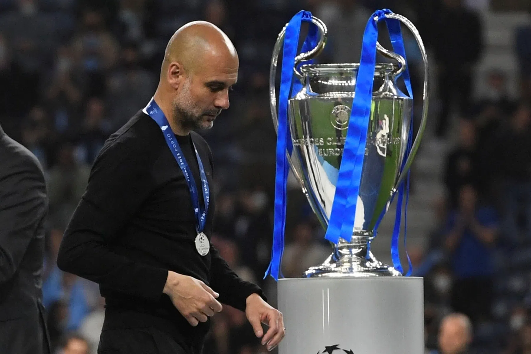 Guardiola pareert kritiek op 'onbegrijpelijke' wijzigingen in opstelling City
