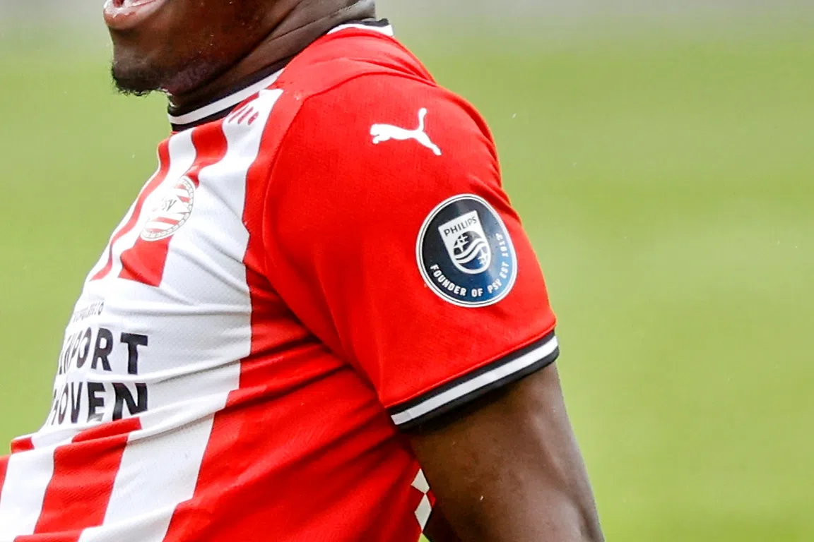 Philips krijgt 'ereplaats' op PSV-shirt: 'Prachtig symbool'