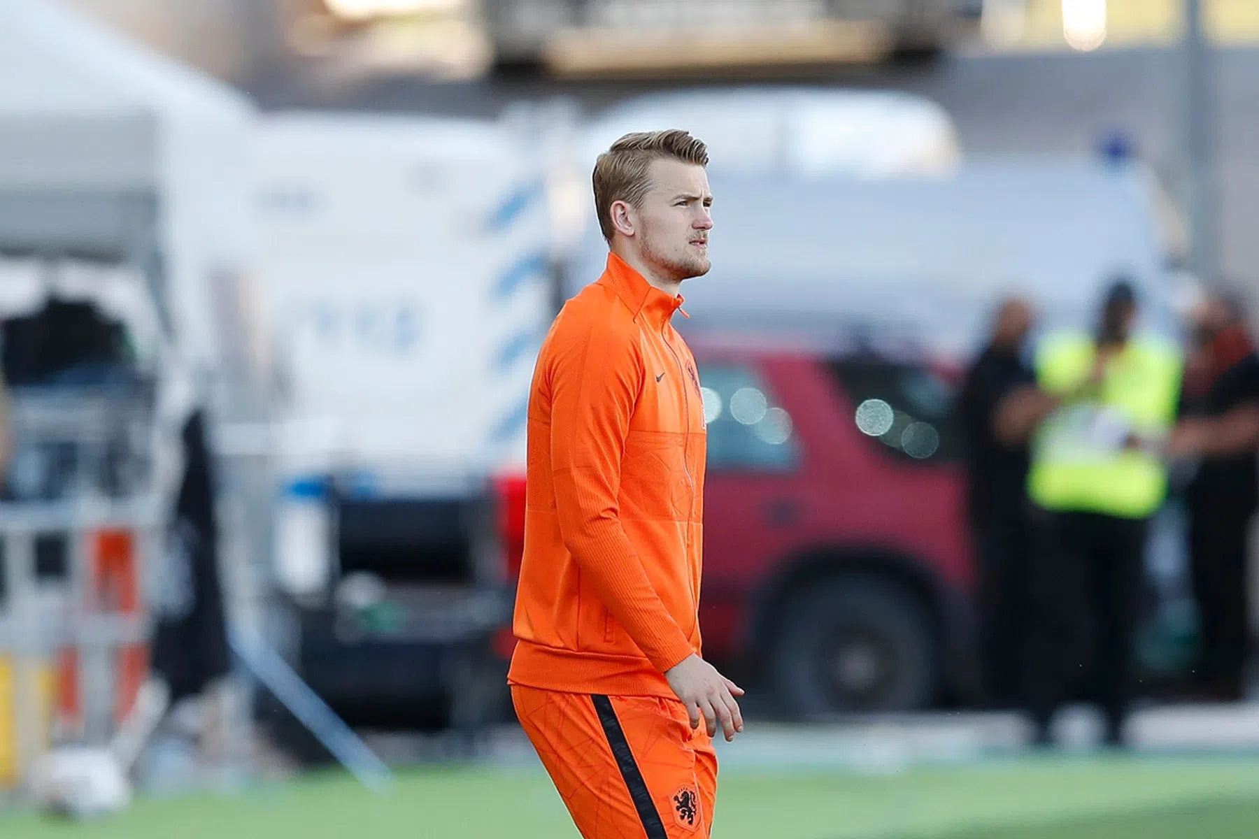 De Boer geeft update over De Ligt: 'Bekijken het van dag tot dag'