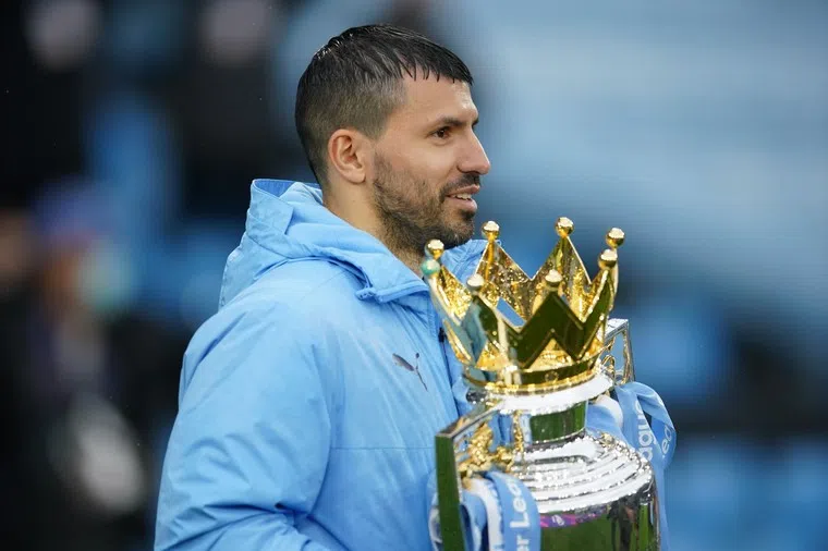 Bijzonder cadeau Agüero is glans al kwijt: gewonnen Range Rover staat te koop