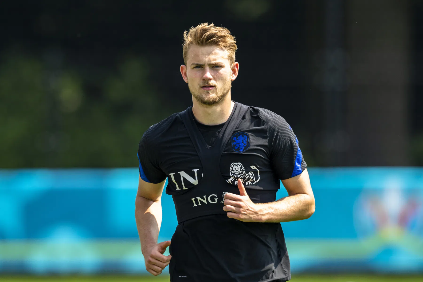 Oranje zonder De Ligt tegen Oekraïne