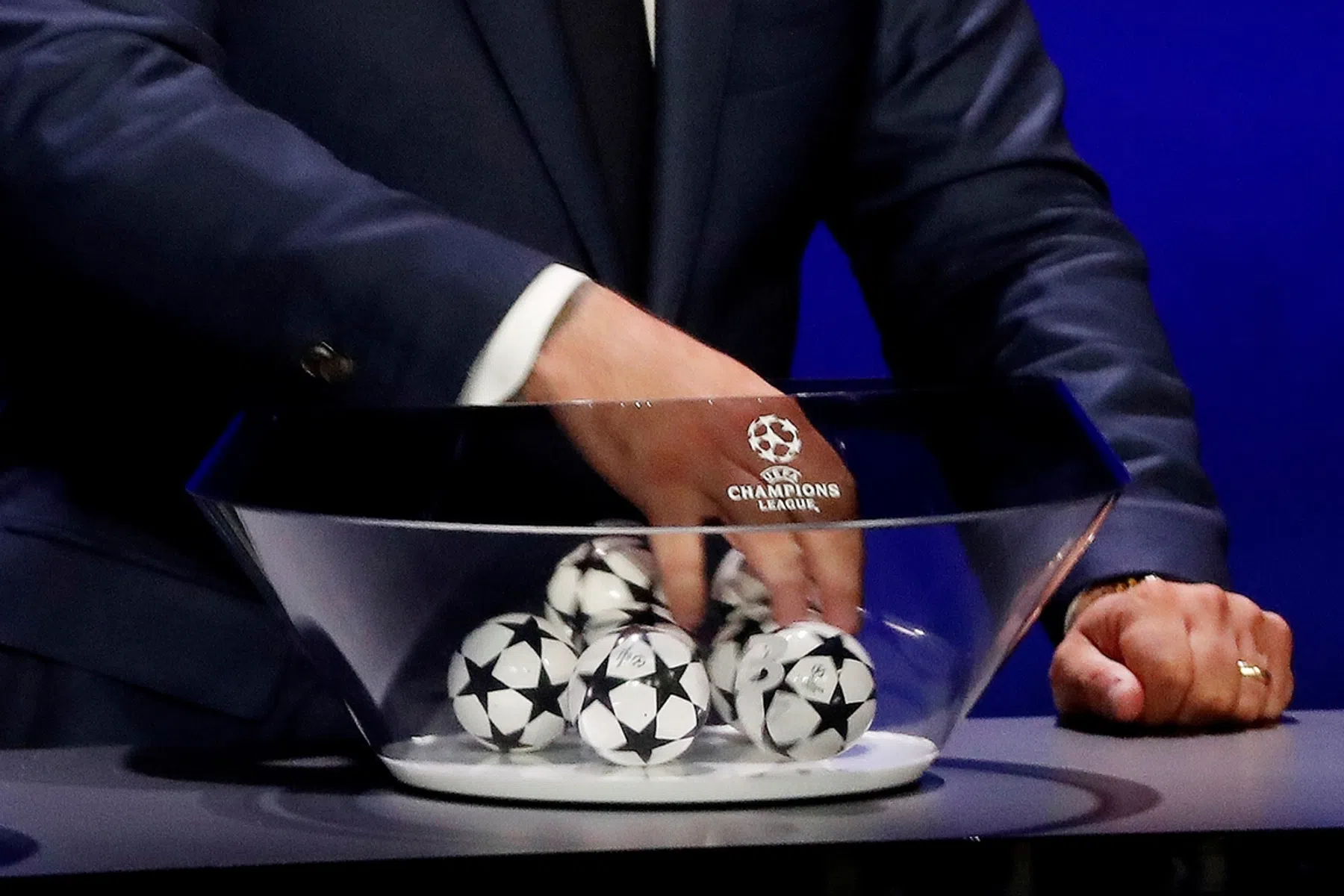 PSV en Feyenoord krijgen duidelijkheid over eerste opponent in Europa