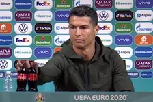 Thumbnail for article: Opmerkelijke actie Ronaldo komt Coca-Cola ontzettend duur te staan 