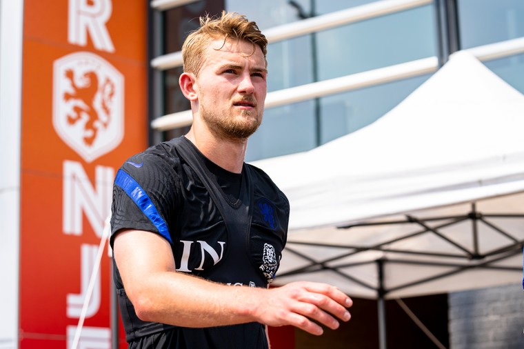 Oranje met De Ligt in plaats van Timber tegen Oostenrijk