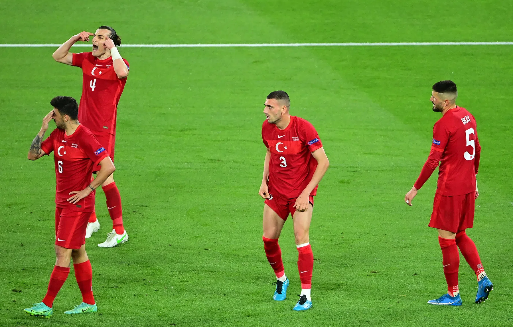 Excuses uit kamp Turkije na Wales-echec: 'We kwamen met grote dromen'