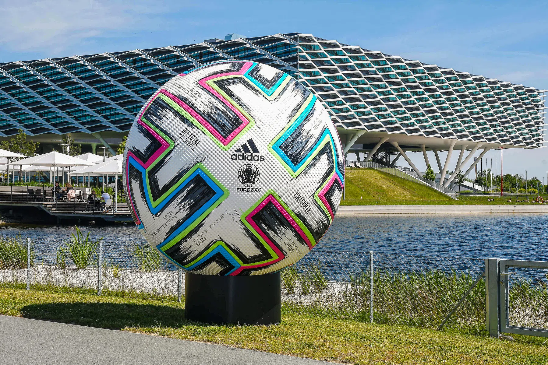 Mannschaft op historische grond: over een van de grootste broedertwisten ooit