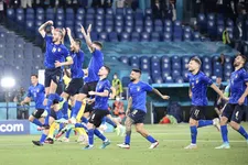 Thumbnail for article: Italië lyrisch: 'De blauwe orkaan laat tegenstanders verdwijnen'