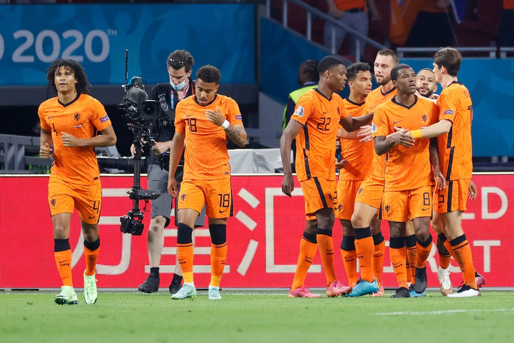 Oranje op Rapport: De Jong en Wijnaldum blinken uit, aanvallers ondermaats