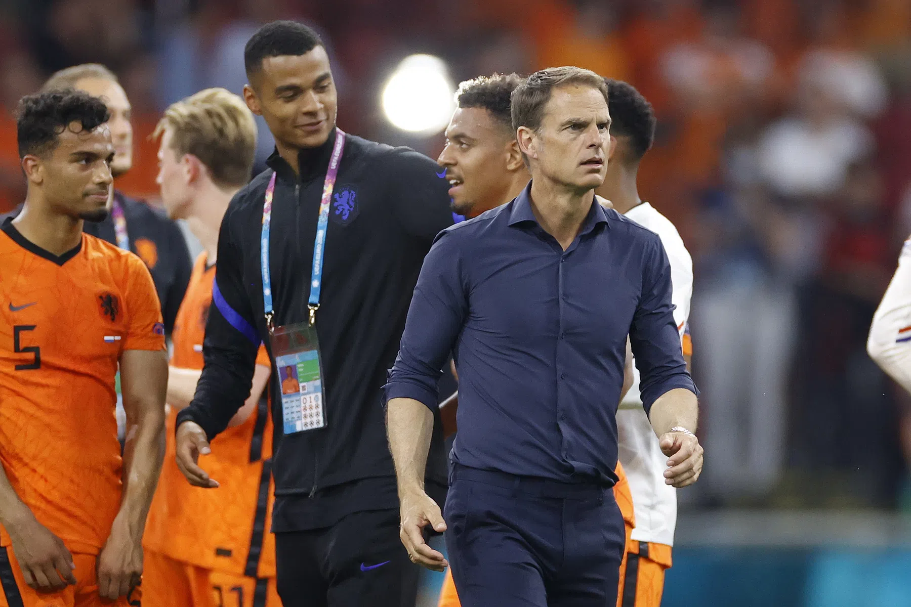 Drie aanvallers in het volgende plan van De Boer? 'Zit wel in mijn hoofd'