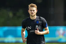 Thumbnail for article: Oranje vaart wel bij zelfspot en zelfkritiek