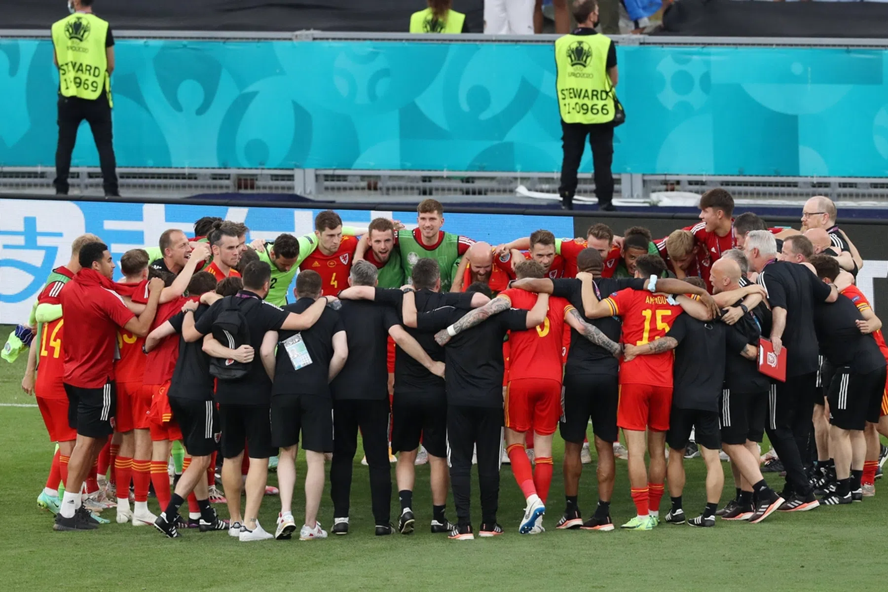 Knock-outfase EK: drie landen ingevuld in schema achtste finale