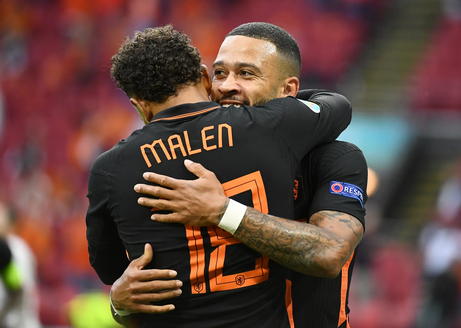 Malen grijpt Oranje-kans, Memphis poetst fraaie cijfers verder op