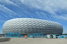 Thumbnail for article: Onbegrip over besluit UEFA: andere Duitse stadions krijgen wél regenboogkleur