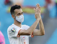 Thumbnail for article: Busquets in tranen na Spaanse zege: 'Ik wist niet of ik nog terug zou keren'
