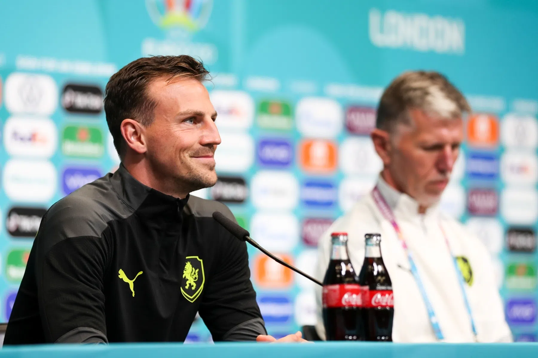 Tsjechen in onzekerheid over captain en op hun hoede voor Oranje-gevaar