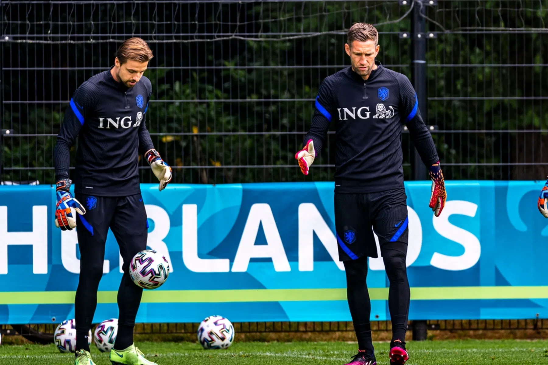 Inside info van Oranje-training: Stekelenburg beter in pingels stoppen dan Krul