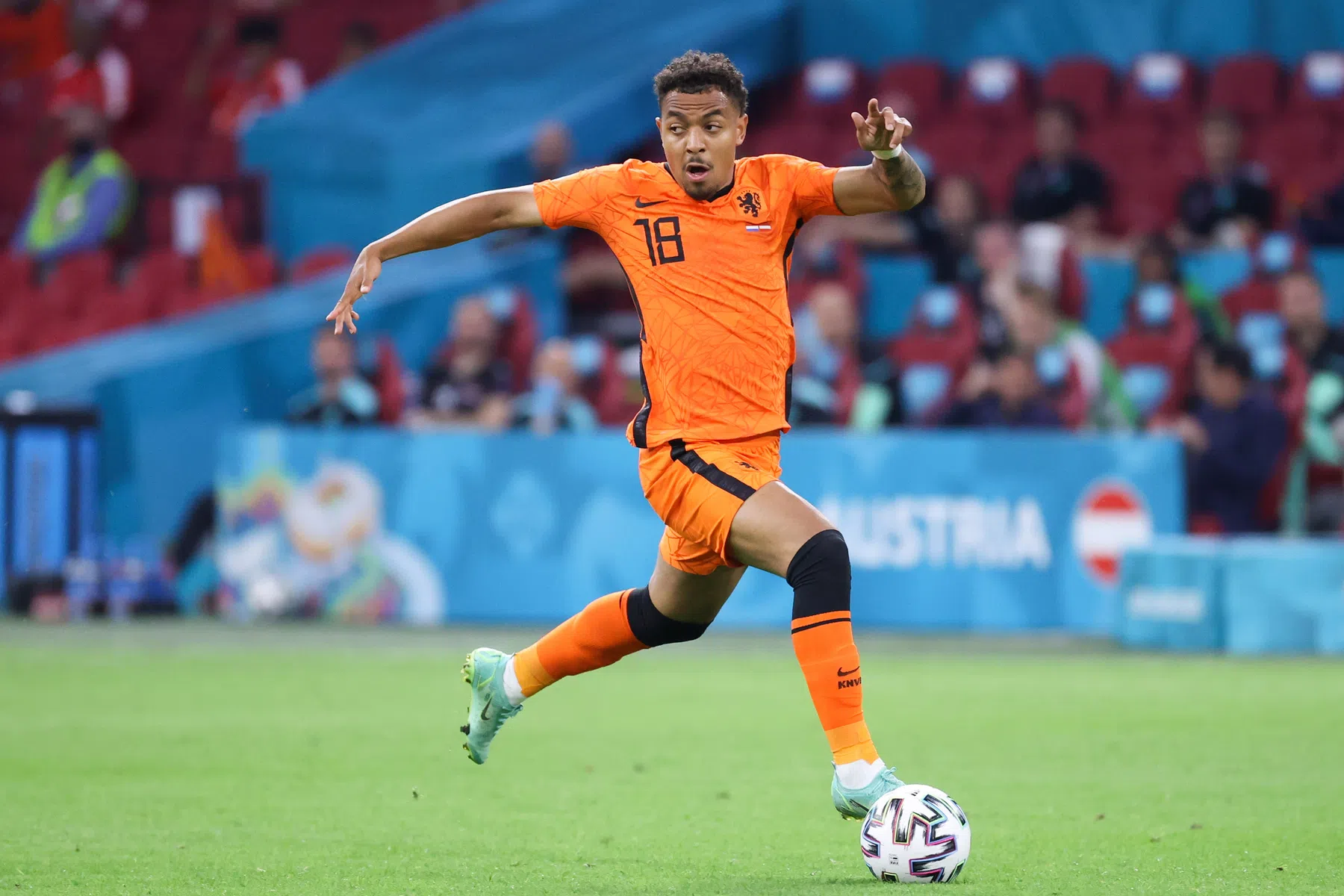 De Boer beloont Malen in EK-kraker voor uitstekend optreden